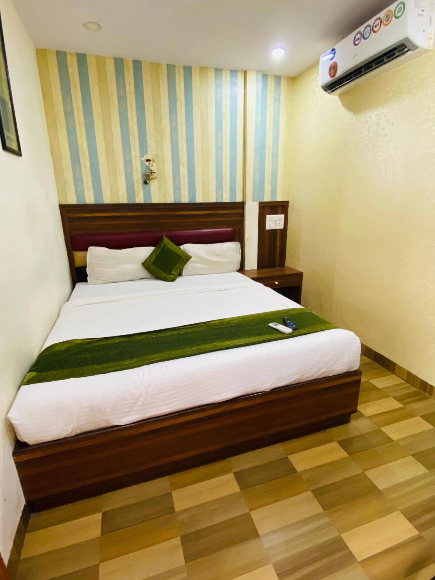 Airport Inn Residency Mumbai Exteriör bild