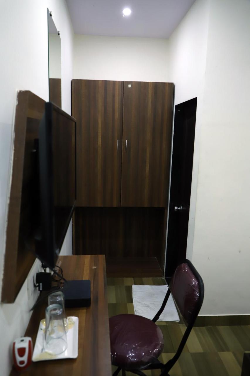 Airport Inn Residency Mumbai Exteriör bild