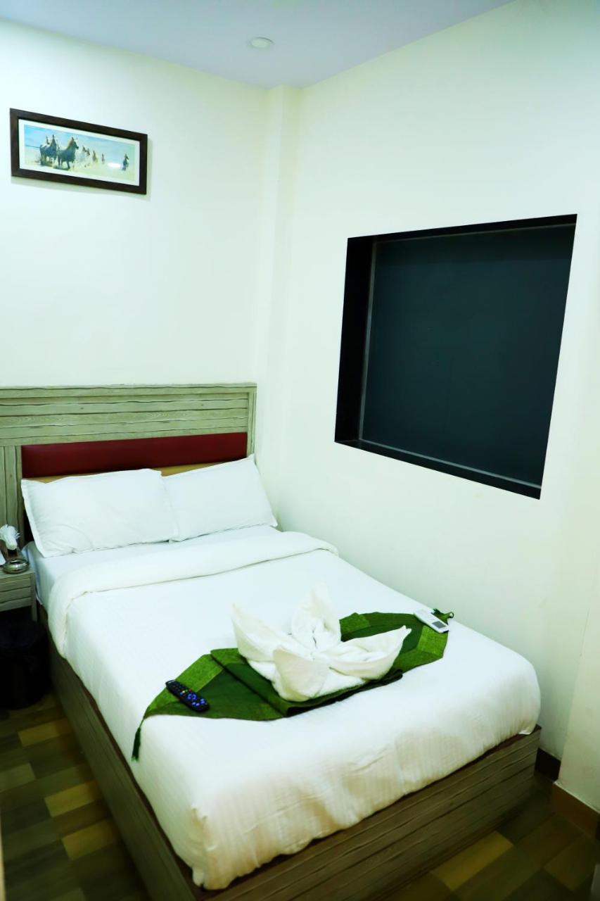Airport Inn Residency Mumbai Exteriör bild